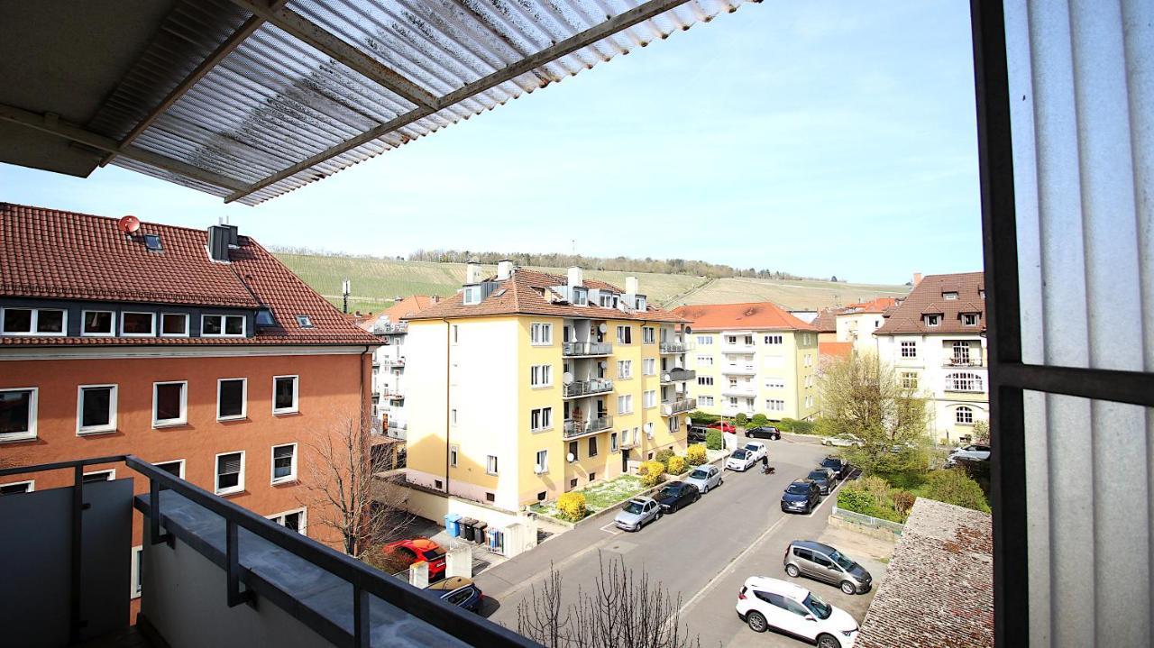 Grosszuegige Stadtwohnung - Garage, Balkon Würzburg Exteriör bild